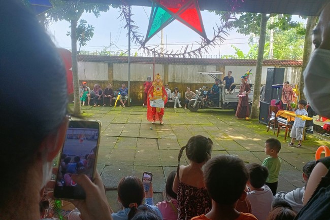 Nhat Phap pagoda - Dong Nai: Full moon Festival program for Kids