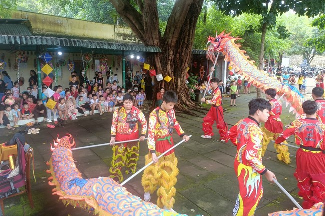 Nhat Phap pagoda - Dong Nai: Full moon Festival program for Kids
