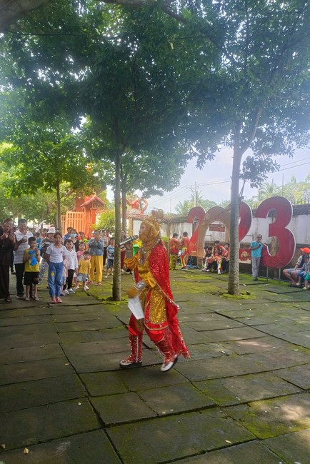 Nhat Phap pagoda - Dong Nai: Full moon Festival program for Kids