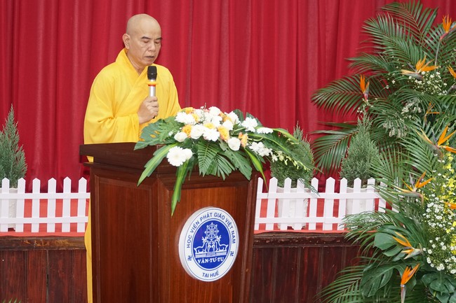 Ngo Chan Tu Education Talent Monk Fund donating in Central region
