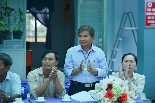 Chùa Quảng Pháp – Tây Ninh: Tặng quà Trung Thu cho các em học sinh