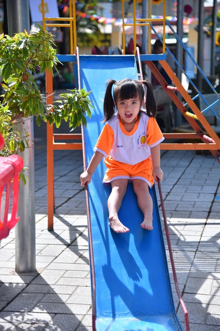 Chùa Quảng Pháp – Tây Ninh: Tặng quà Trung Thu cho các em học sinh