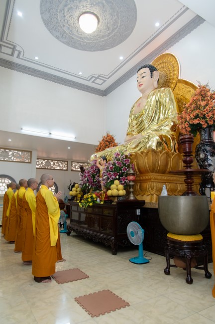 Wedding Ceremony at the pagoda