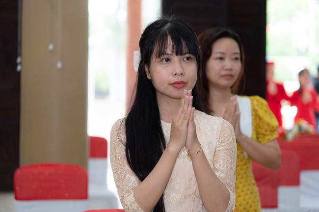 Wedding Ceremony at the pagoda