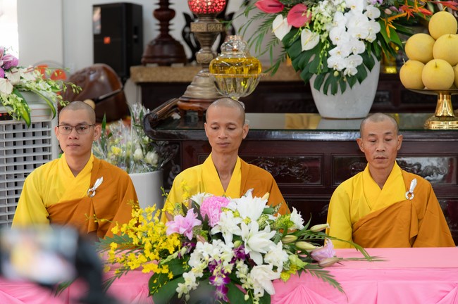 Wedding Ceremony at the pagoda