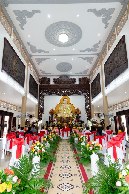 Wedding Ceremony at the pagoda