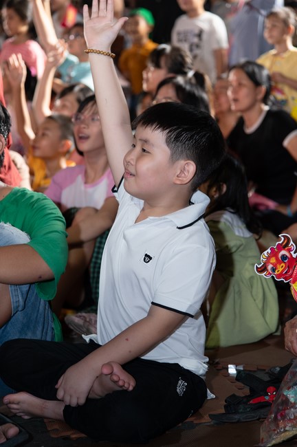 Full-Moon Festival performance program