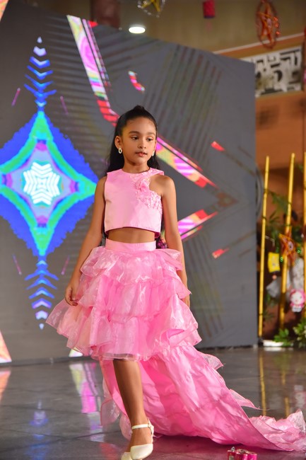 Full-Moon Festival performance program