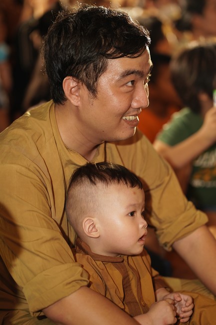 Full-Moon Festival performance program