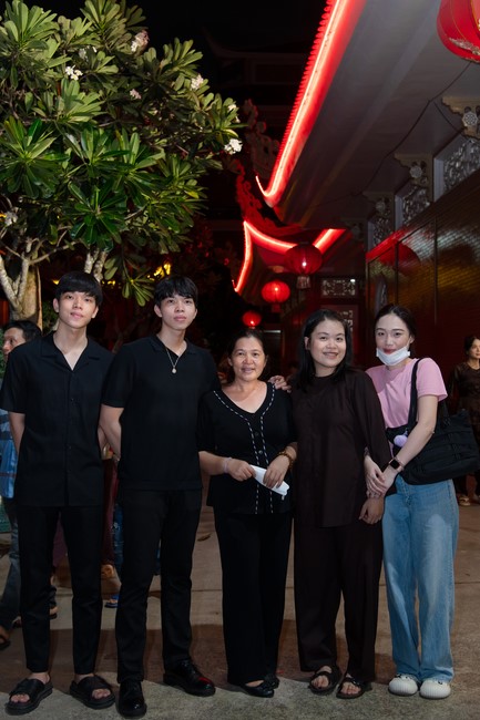 Full-Moon Festival performance program