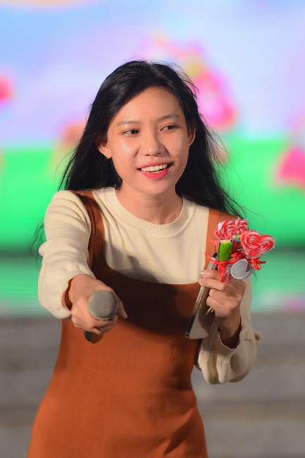 Full-Moon Festival performance program