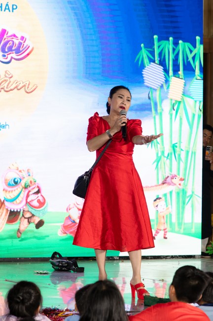 Full-Moon Festival performance program