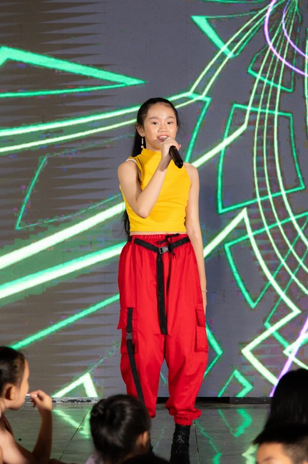 Full-Moon Festival performance program