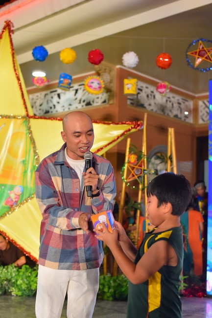 Full-Moon Festival performance program