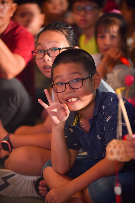 Full-Moon Festival performance program