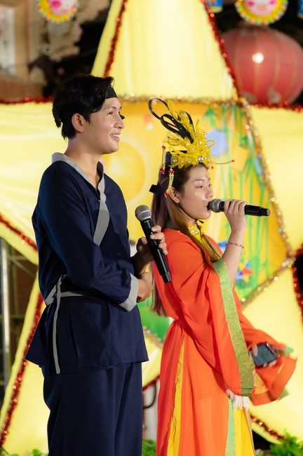 Full-Moon Festival performance program