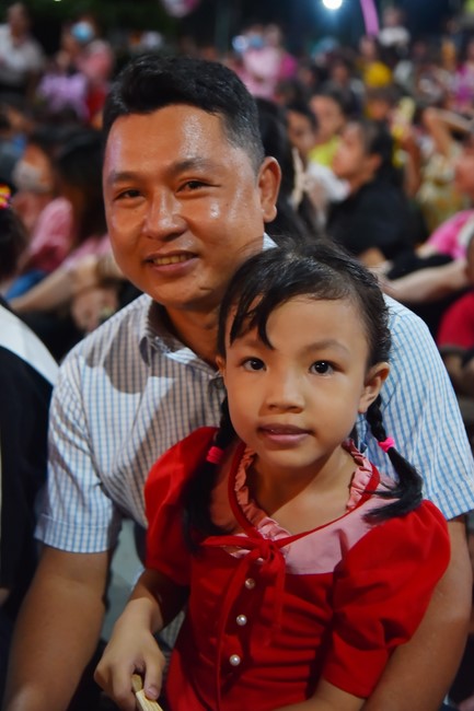 Full-Moon Festival performance program