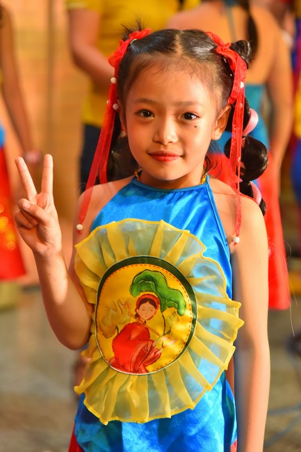 Full-Moon Festival performance program