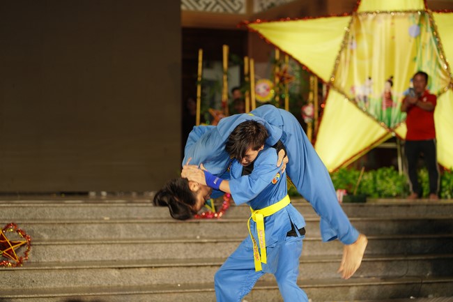 Full-Moon Festival performance program