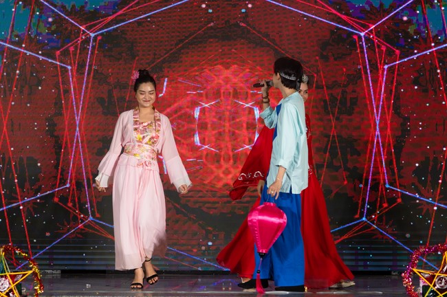 Full-Moon Festival performance program