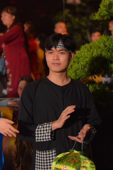 Full-Moon Festival performance program