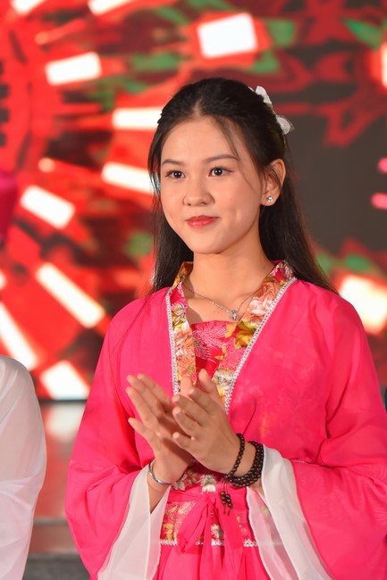 Full-Moon Festival performance program