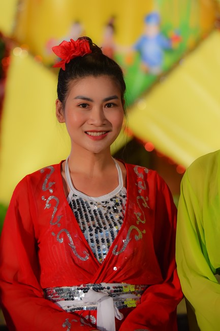 Full-Moon Festival performance program