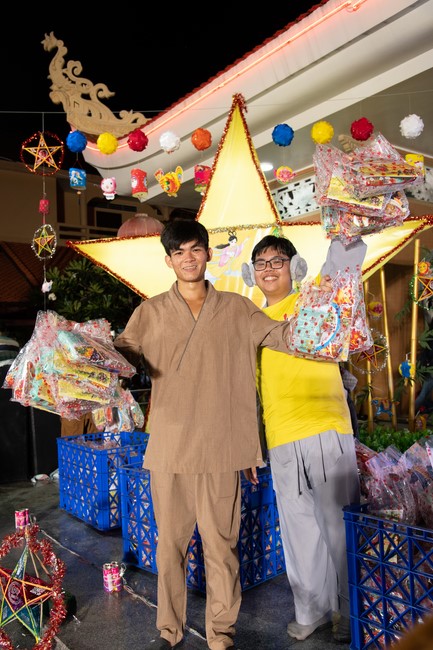 Full-Moon Festival performance program