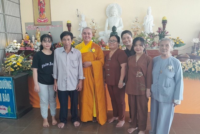 The Ullambana Great Ceremony at Truong Phap pagoda, Hau Giang
