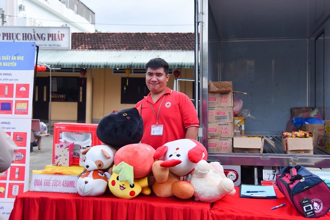 Humanitarian Blood Donation