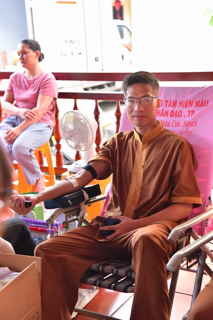 Humanitarian Blood Donation