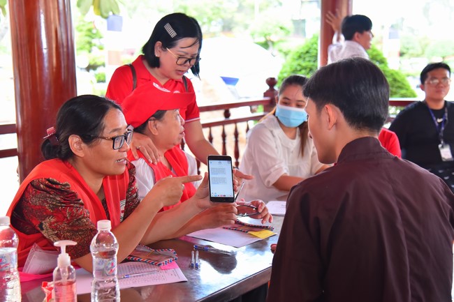 Humanitarian Blood Donation