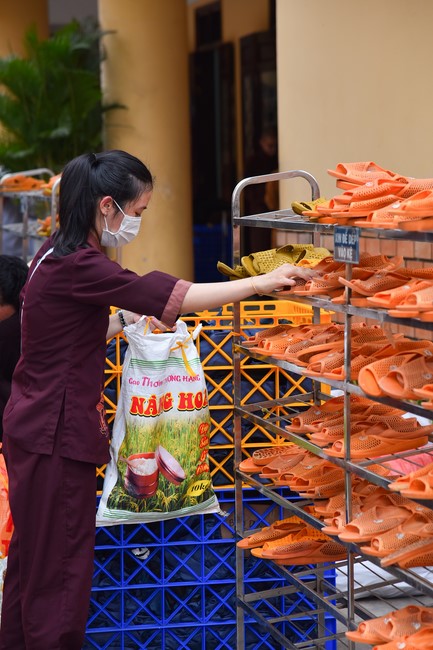 Entering into the 100th Seven-Day Retreat