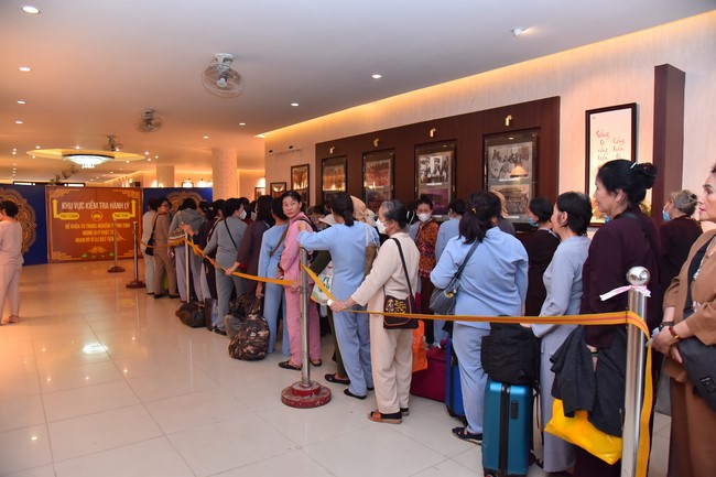 Entering into the 100th Seven-Day Retreat