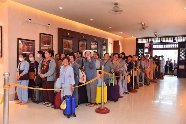 Entering into the 100th Seven-Day Retreat