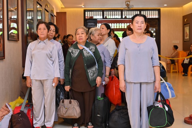 Entering into the 100th Seven-Day Retreat