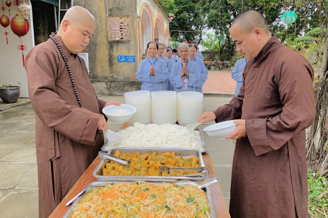 One-day Practice at Dong Cao Pagoda, Thanh Hoa