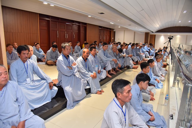 Opening the 100th Seven - Day Retreat