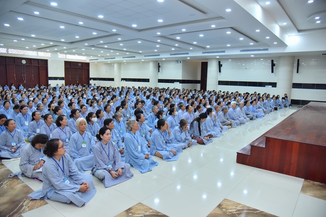 Opening the 100th Seven - Day Retreat