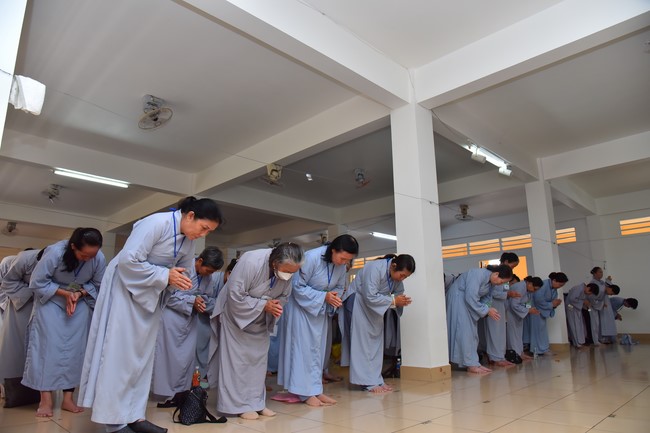 Opening the 100th Seven - Day Retreat