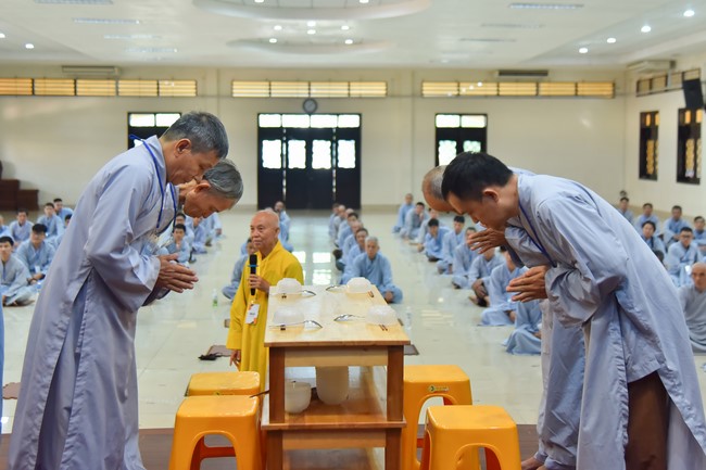 Opening the 100th Seven - Day Retreat