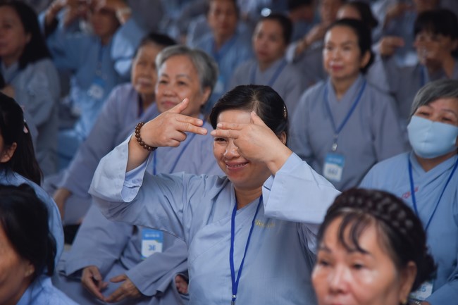 Opening the 100th Seven - Day Retreat