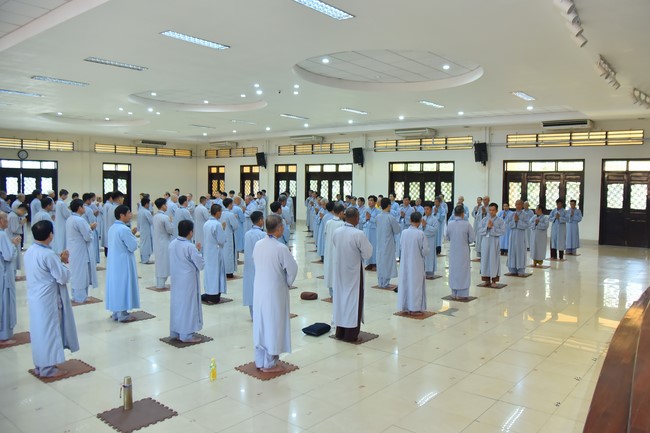 Opening the 100th Seven - Day Retreat