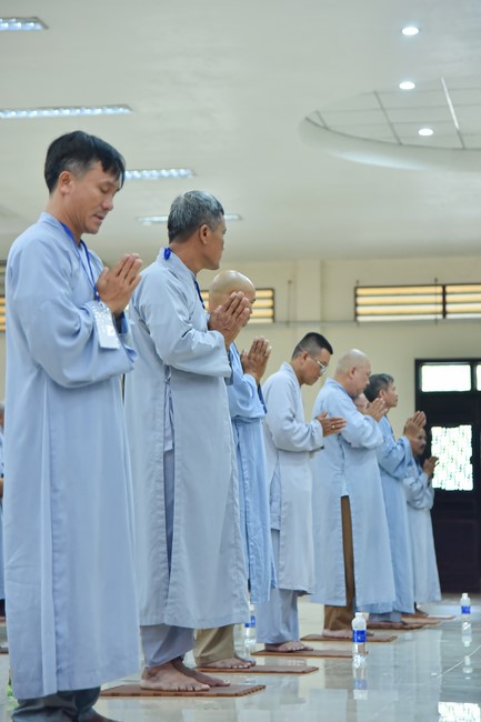 Opening the 100th Seven - Day Retreat