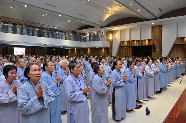 Opening the 100th Seven - Day Retreat