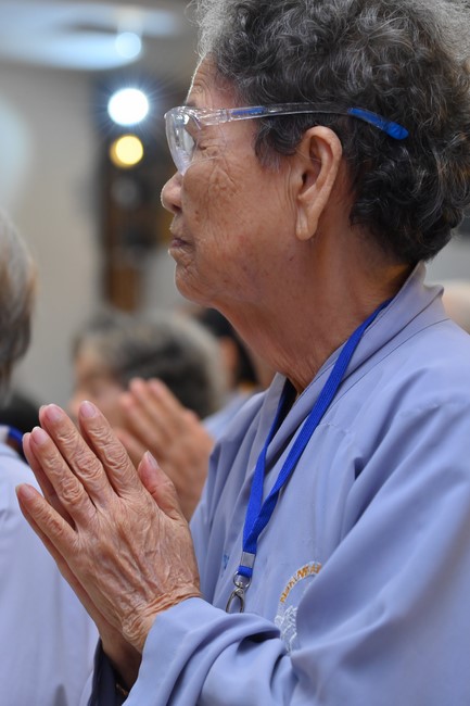 Opening the 100th Seven - Day Retreat