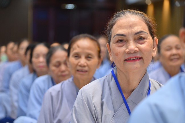 Opening the 100th Seven - Day Retreat