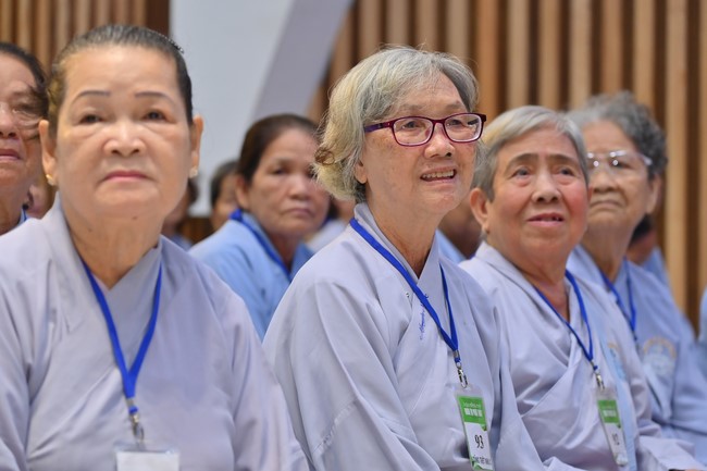 Opening the 100th Seven - Day Retreat