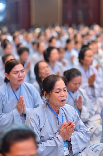 Dharma Talk “Is practice right or wrong?” – The 100th Seven-Day Retreat