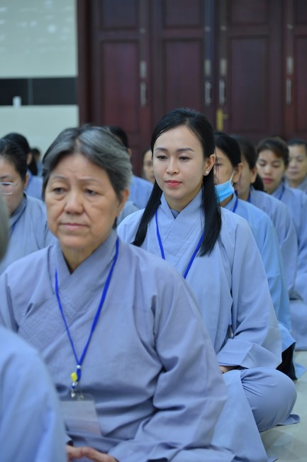 Dharma Talk “Is practice right or wrong?” – The 100th Seven-Day Retreat